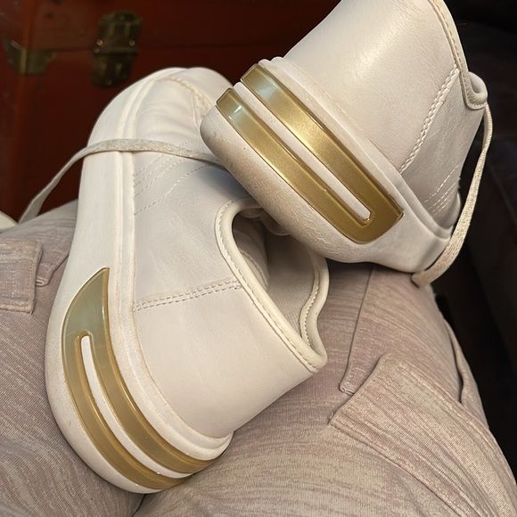 Geox D Ottoya,Women's sneakers Geox D OTTAYA,understated glam,worn a few times. - Picture 6 of 9